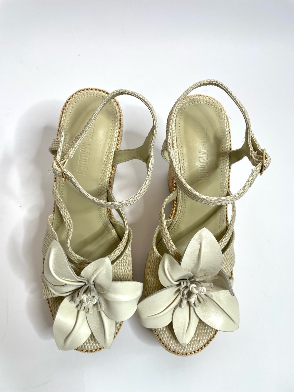 Steve Madden | Florentina Floral Wedge Sandal White Size 8 - Picture 3 of 12
